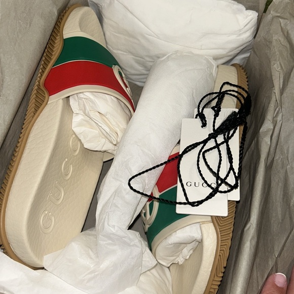 GICCI KIDS SLIDES SIZE 29EU (Size 13 in KIDS) - Picture 3 of 4